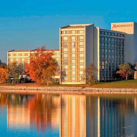 Kansas City Airport Marriott Hotel Exterior photo